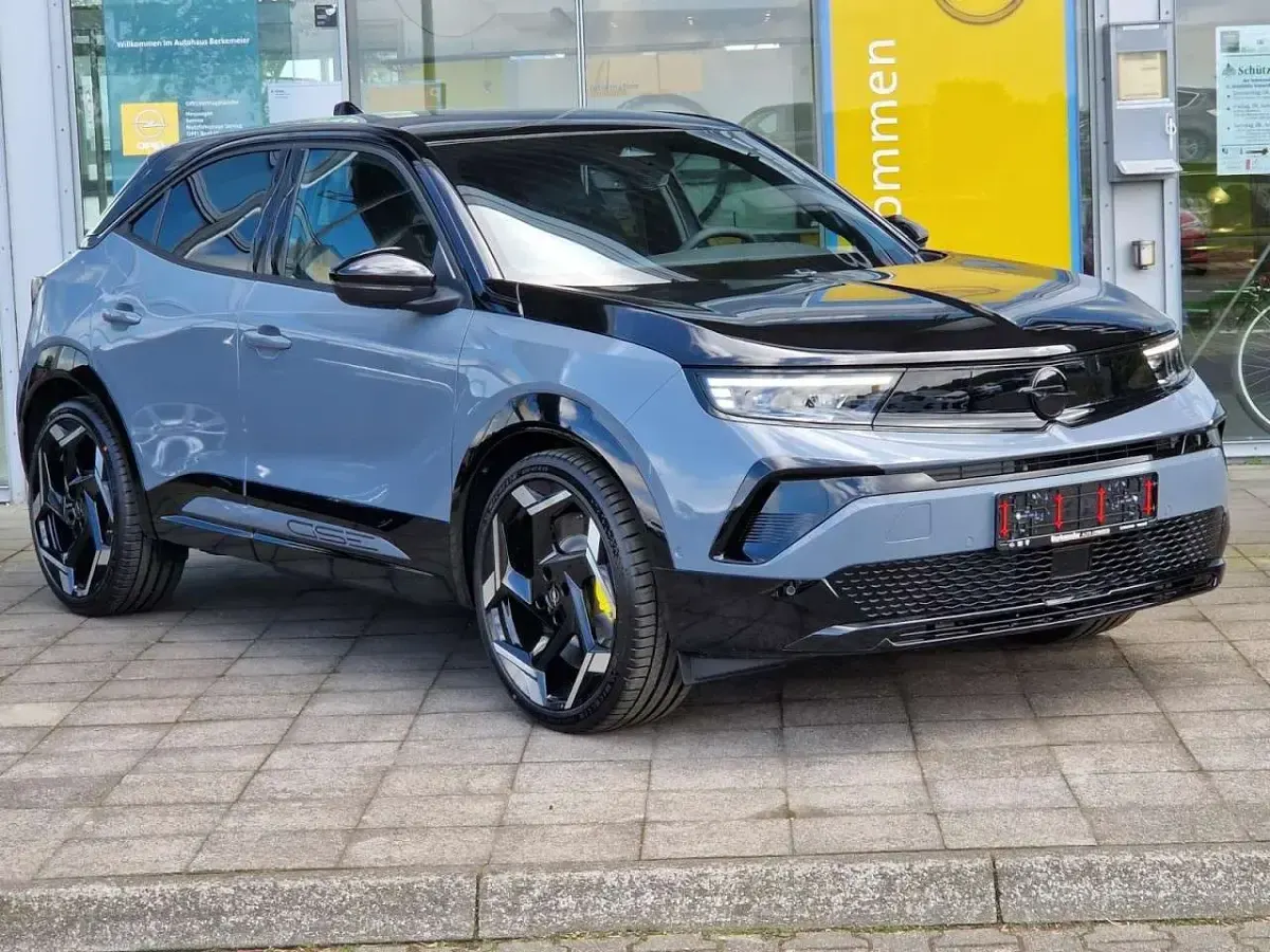 Neu Opel Mokka-e GSe 206 kW (281 PS) 2026 Grafik grau SUV