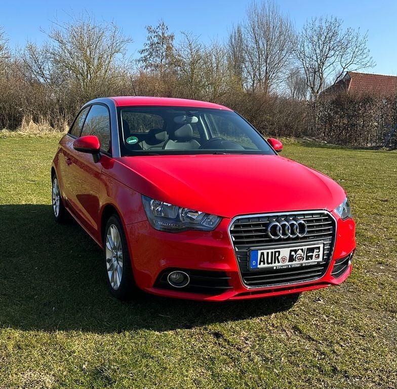 Gebraucht Audi A1 Ambition 140 PS (102 kW) 2015 Rot Kleinwagen
