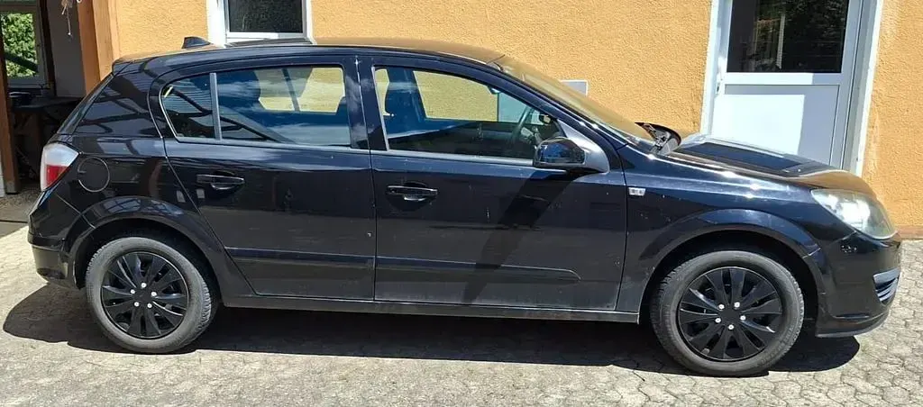 Gebraucht Opel Astra 105 PS (77 kW) 2006 Limousine