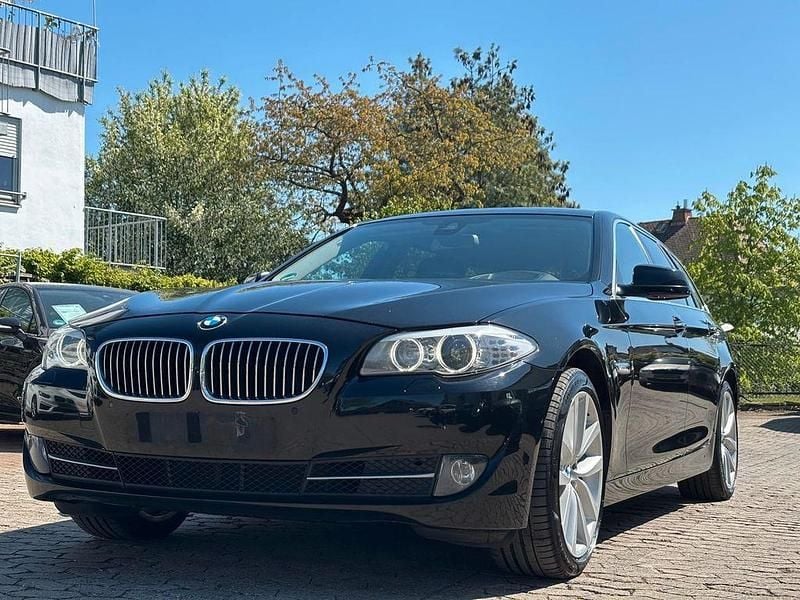 Gebraucht BMW 530 Performance 258 PS (189 kW) 2013 Schwarz Kombi