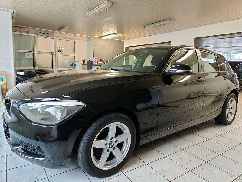 Gebraucht BMW 116 Advantage 116 PS (85 kW) 2012 Schwarz Kleinwagen