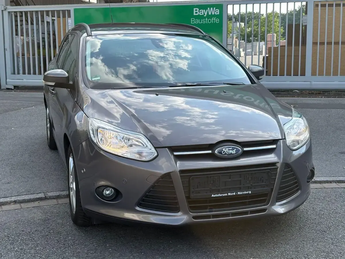 Gebraucht Ford Focus 125 PS (91 kW) 2014 Braun Kombi