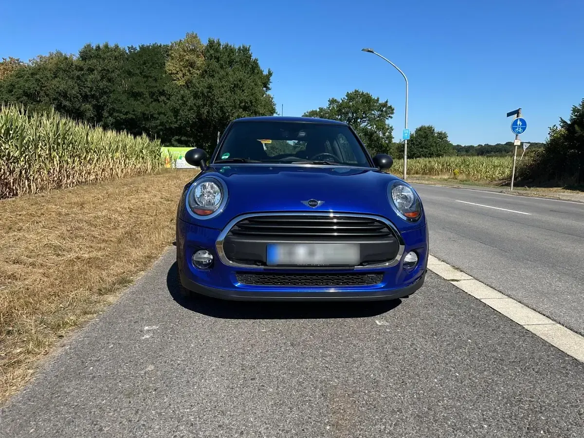 Gebraucht Mini Cooper 102 PS (75 kW) 2018 Blau Kleinwagen