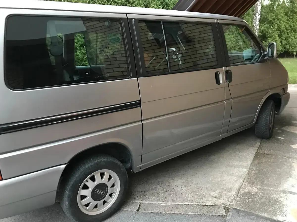 Usado VW T4 102 HP (75 kW) 1997 Prateado Van