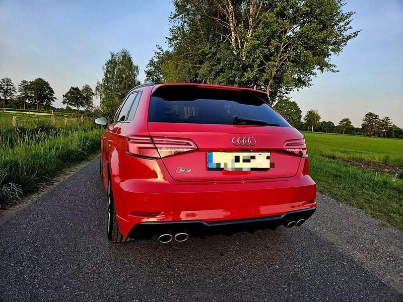 Gebraucht Audi S3 Sportback 300 PS (220 kW) 2019 Rot Kleinwagen