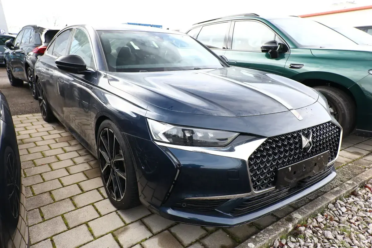 Neu DS Automobiles DS9 Rivoli Plus 360 PS (264 kW) 2025 Blau Limousine