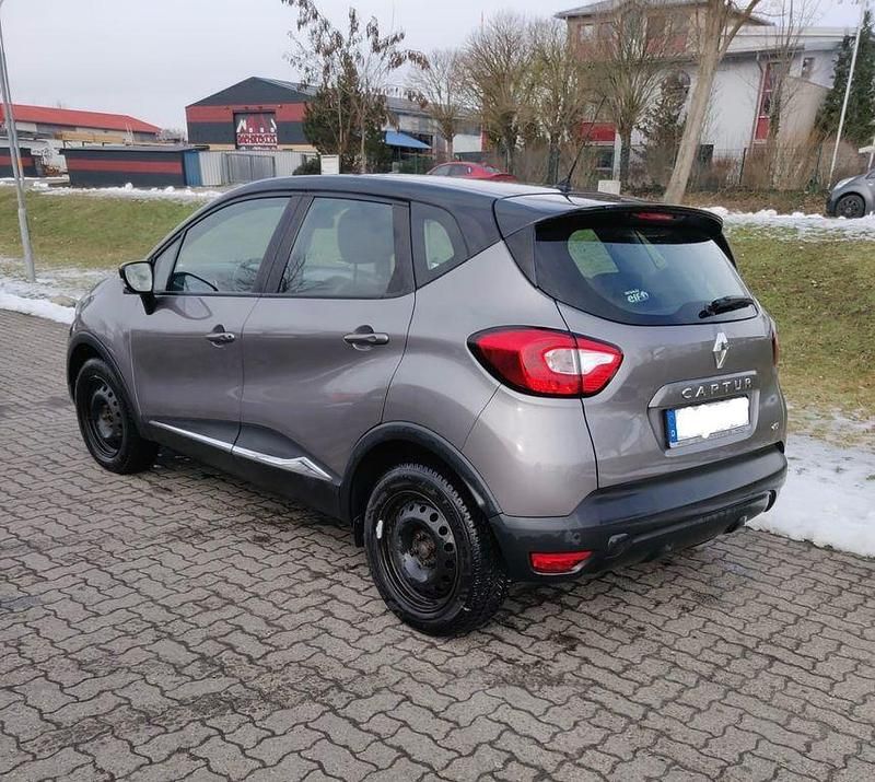 Gebraucht Renault Captur Dynamique 90 PS (66 kW) 2015 Grau SUV