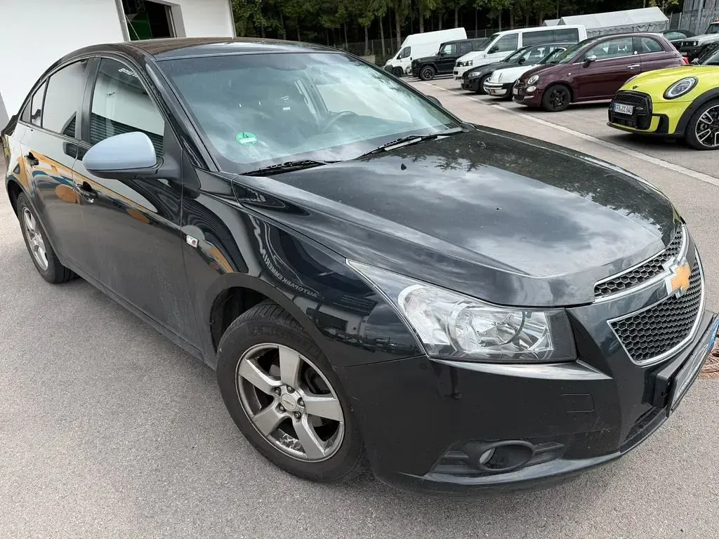 Gebraucht Chevrolet Cruze LT 141 PS (103 kW) 2011 Schwarz Limousine