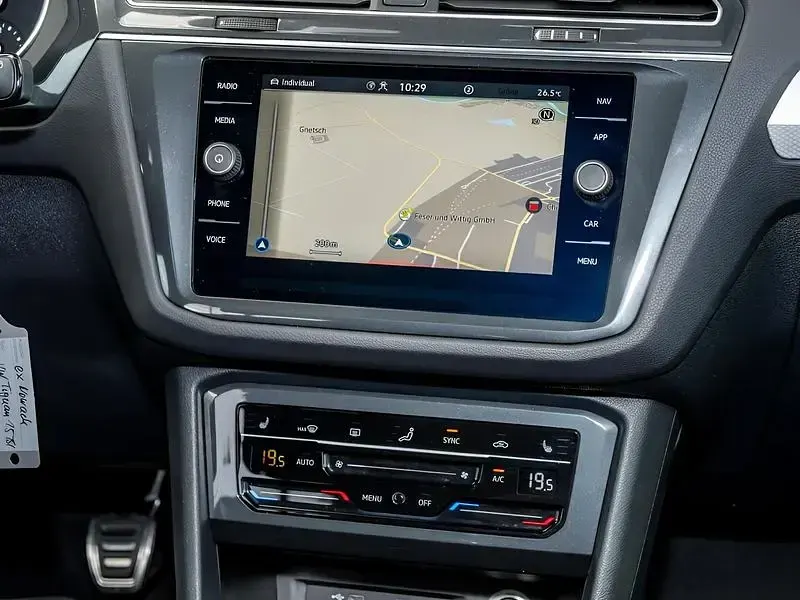 Gebraucht VW Tiguan 150 PS (110 kW) 2023 Schwarz SUV