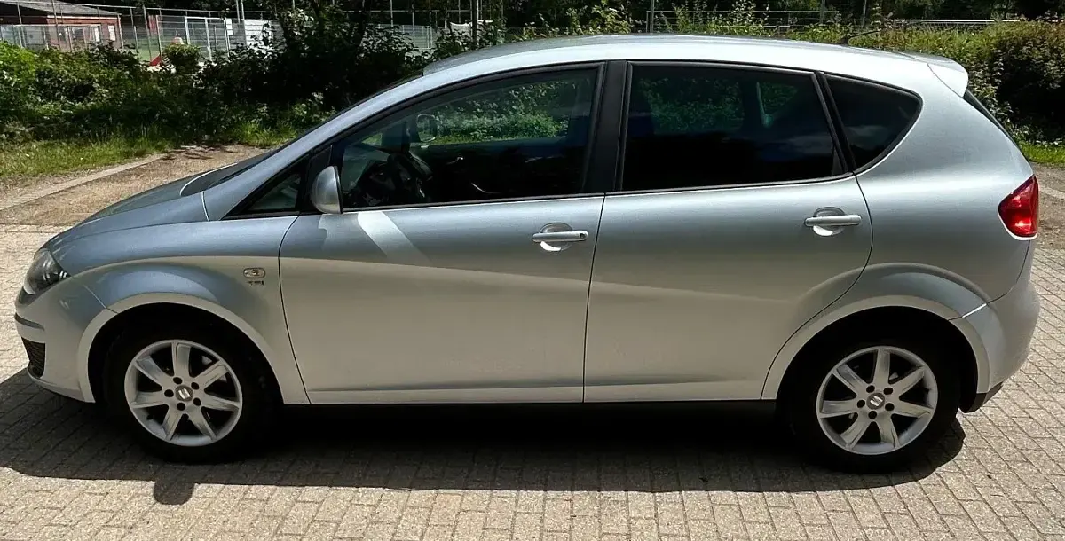 Gebraucht Seat Altea 105 PS (77 kW) 2010 Grau Van / Kleinbus