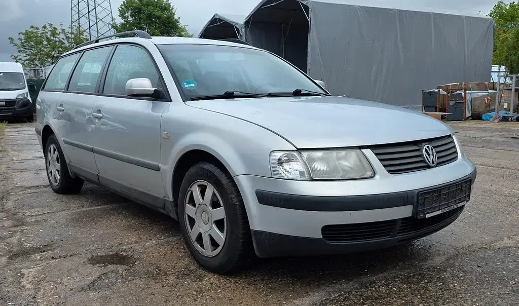 Gebraucht VW Passat Comfortline 150 PS (110 kW) 2000 Silber Kombi