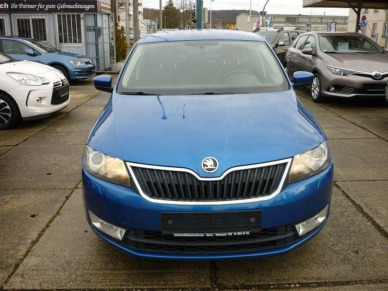 Gebraucht Skoda Rapid Elegance 86 PS (63 kW) 2014 Blau Limousine