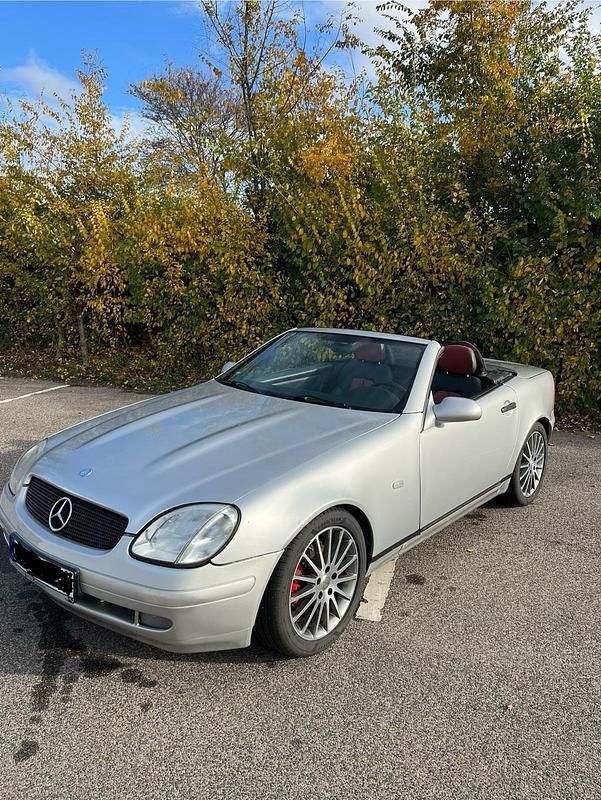 Silber Gebraucht 1996 Mercedes SLK200 Cabrio | 2.750 € (Fairer Preis) - Bild 1/4
