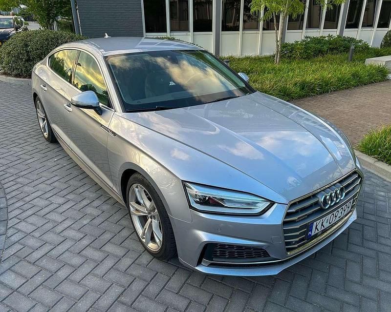 Silber Gebraucht 2018 Audi A5 Sportback Coupé | 29.900 € (Fairer Preis) - Bild 1/4