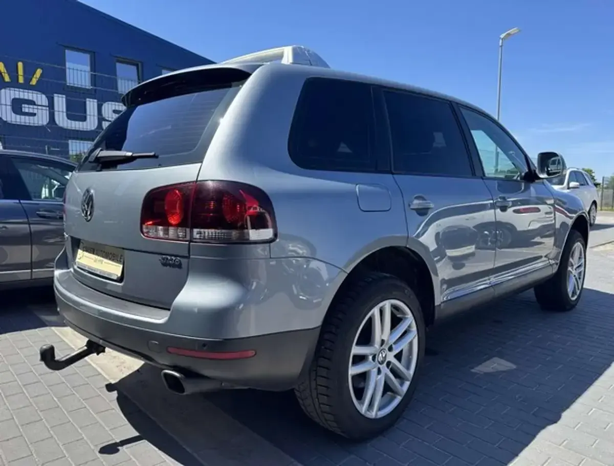 Gebraucht VW Touareg R 280 PS (205 kW) 2008 Silber/grau SUV