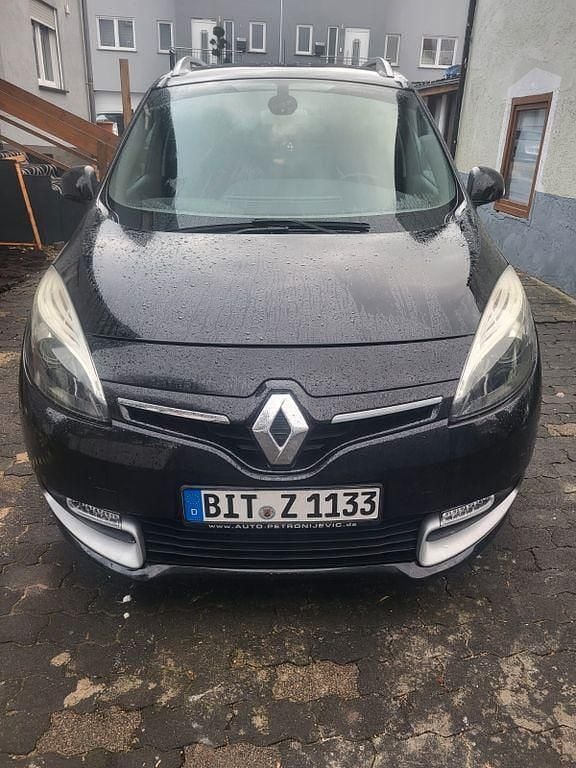 Schwarz Gebraucht 2014 Renault Mégane LIMITED Limousine | 4.900 € (Guter Preis) - Bild 1/4
