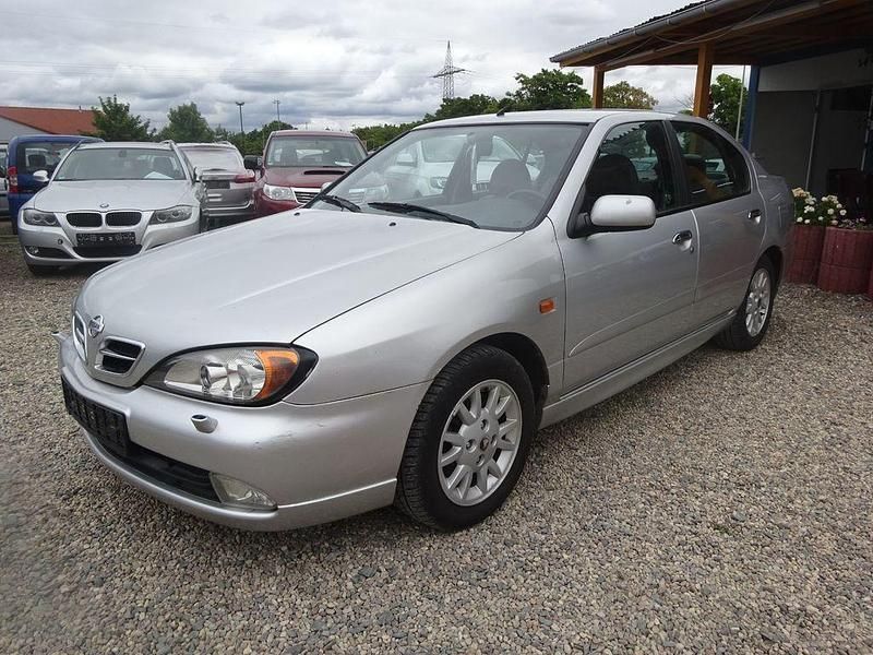 Silber Gebraucht 2001 Nissan Primera Limousine | 850 € - Bild 1/4