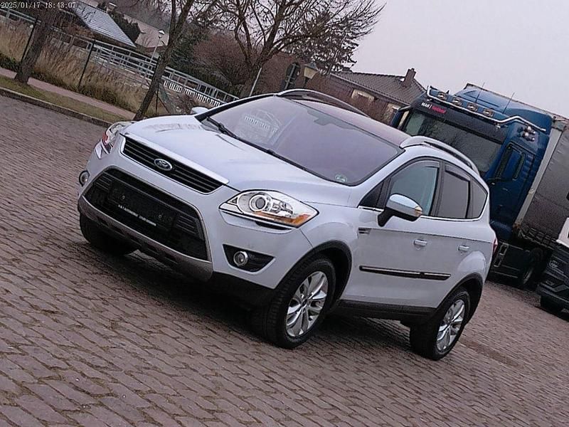 Gebraucht Ford Kuga Titanium 200 PS (147 kW) 2010 Weiß SUV