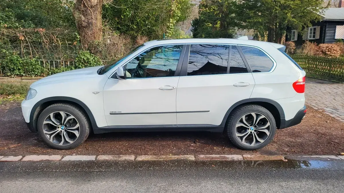 Gebraucht BMW X5 355 PS (261 kW) 2010 Weiß SUV