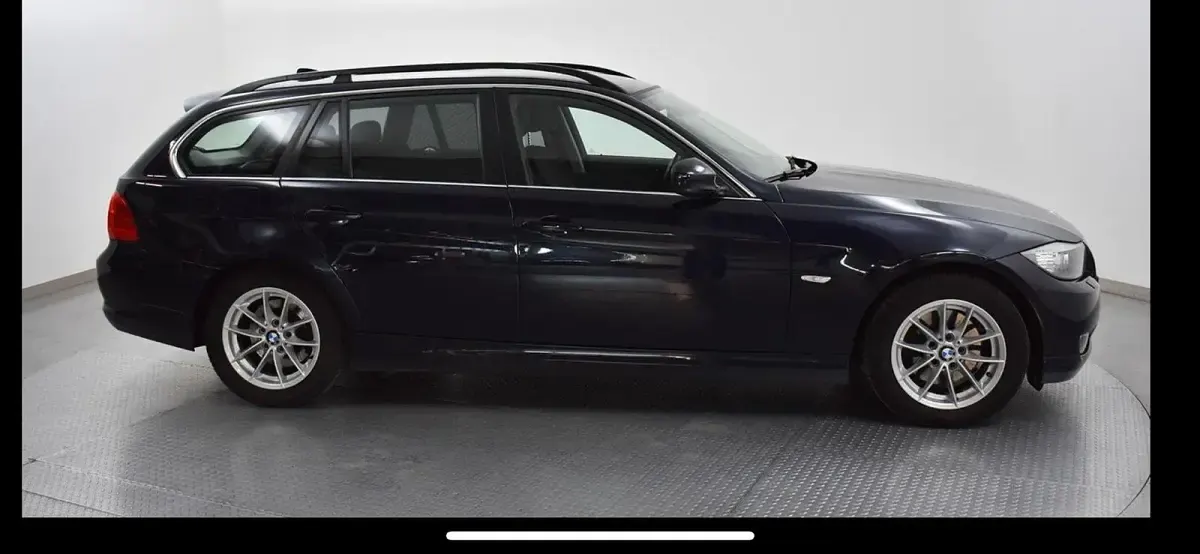 Gebraucht BMW 325 218 PS (160 kW) 2010 Blau Kombi
