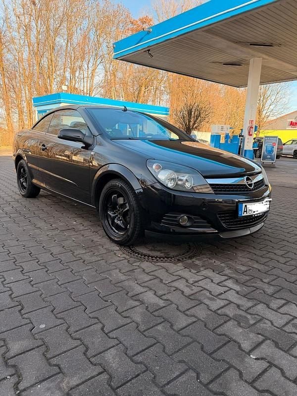 Gebraucht Opel Astra Cabriolet 140 PS (102 kW) 2007 Schwarz Cabrio