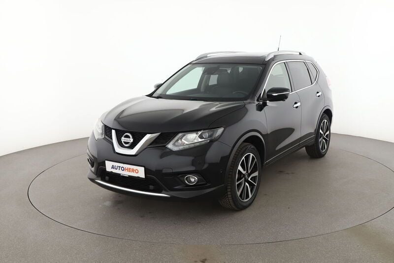 Schwarz Gebraucht 2017 Nissan X-Trail Tekna SUV | 15.570 € (Fairer Preis) - Bild 1/4