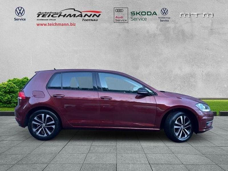 Gebraucht VW Golf VII IQ Drive 150 PS (110 kW) 2019 Rot Limousine