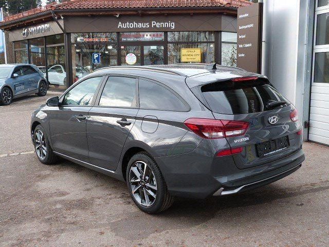 Neu Hyundai i30 Advantage 140 PS (102 kW) 2026 Grau Limousine
