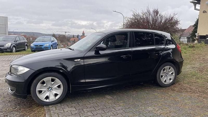 Gebraucht BMW 116 116 PS (85 kW) 2007 Black sapphire metallic Kleinwagen