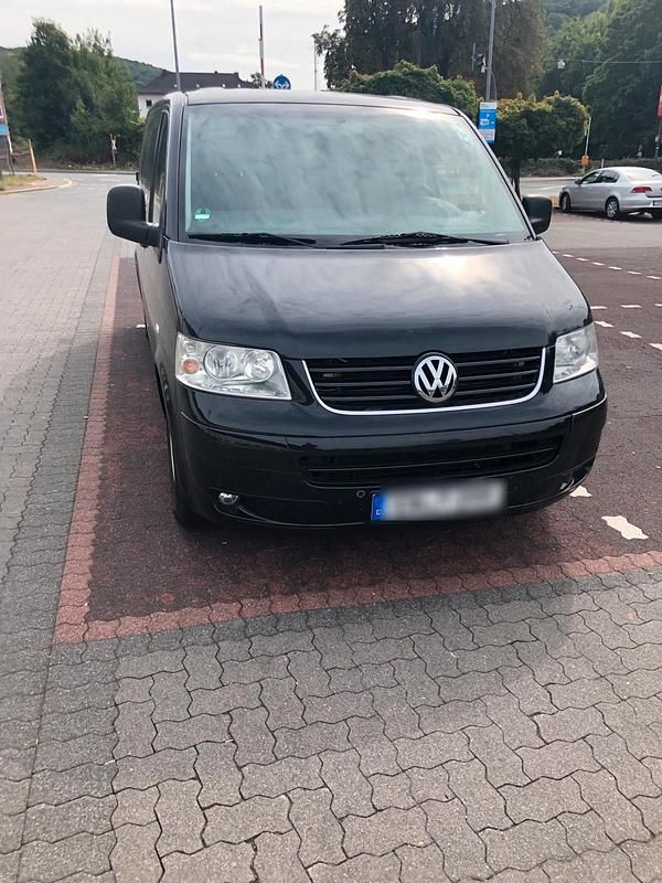 Schwarz Gebraucht 2007 VW T5 Van | 10.400 € - Bild 1/4