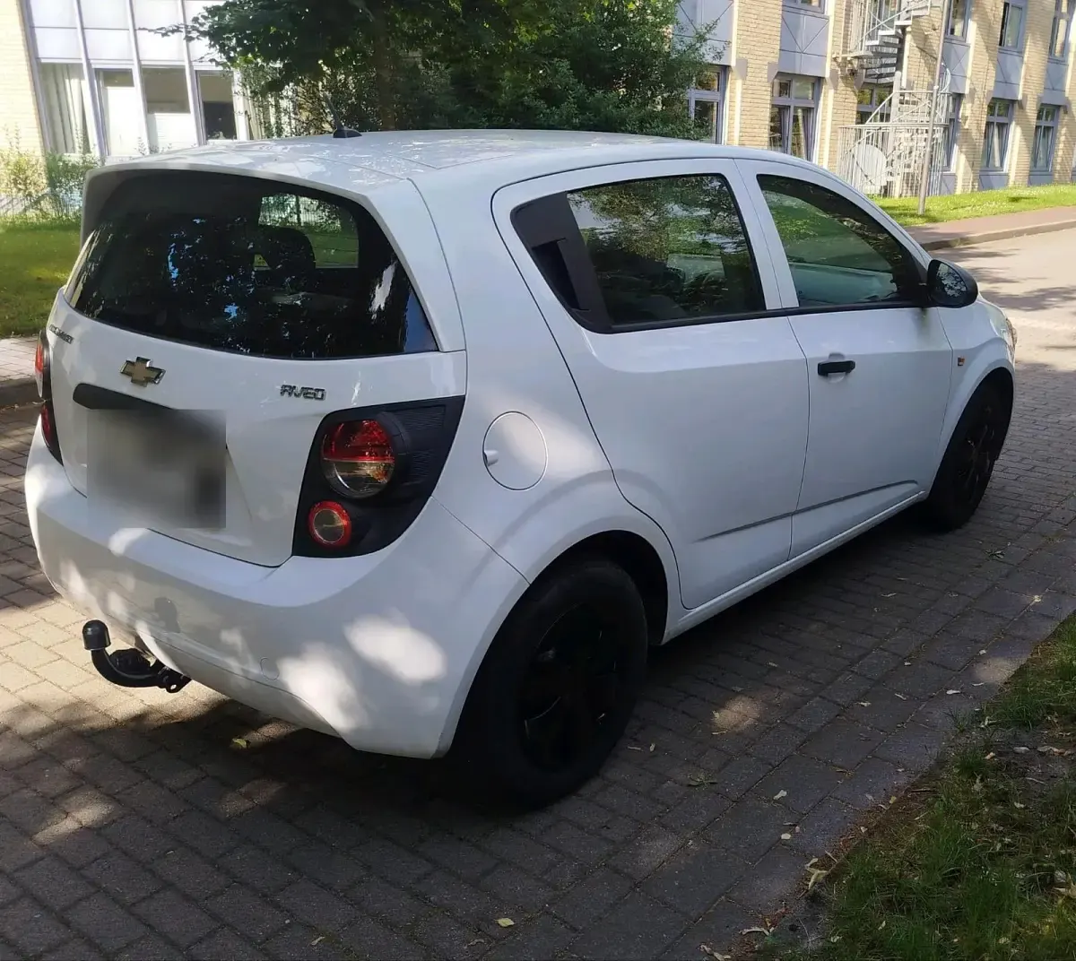 Gebraucht Chevrolet Aveo 72 PS (52 kW) 2012 Weiß Kleinwagen