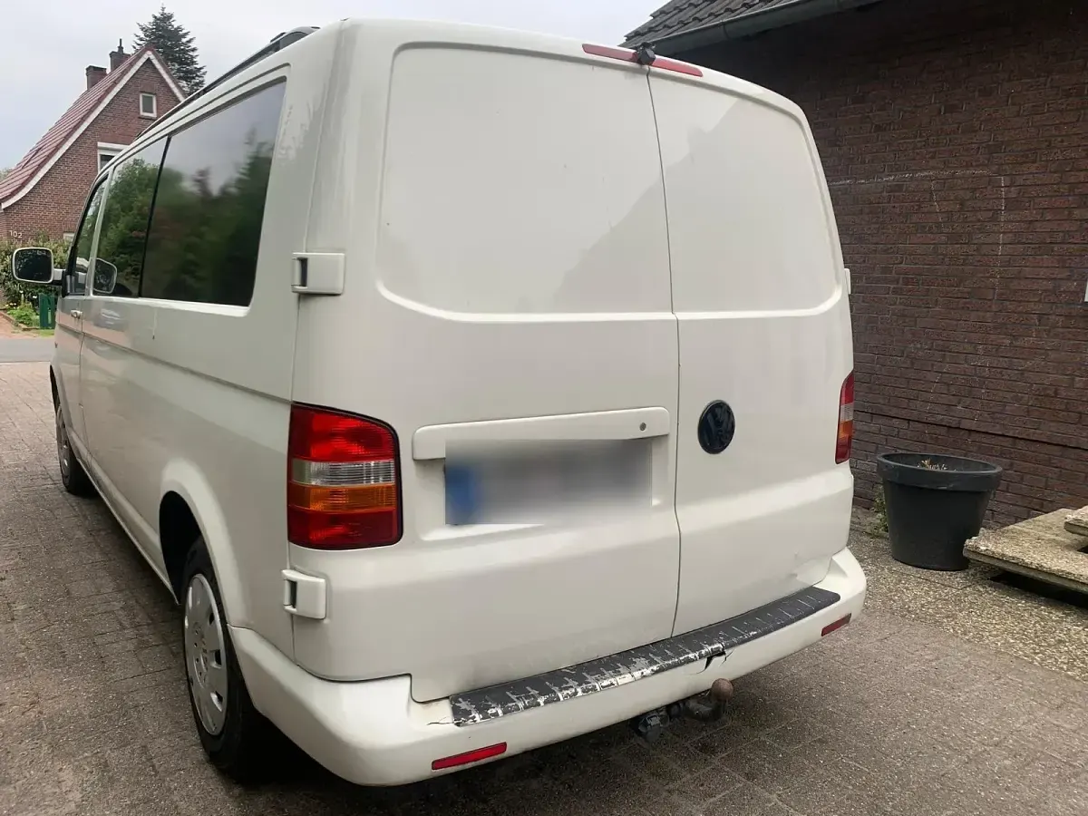 Gebraucht VW Multivan 131 PS (96 kW) 2008 Weiß Van / Kleinbus