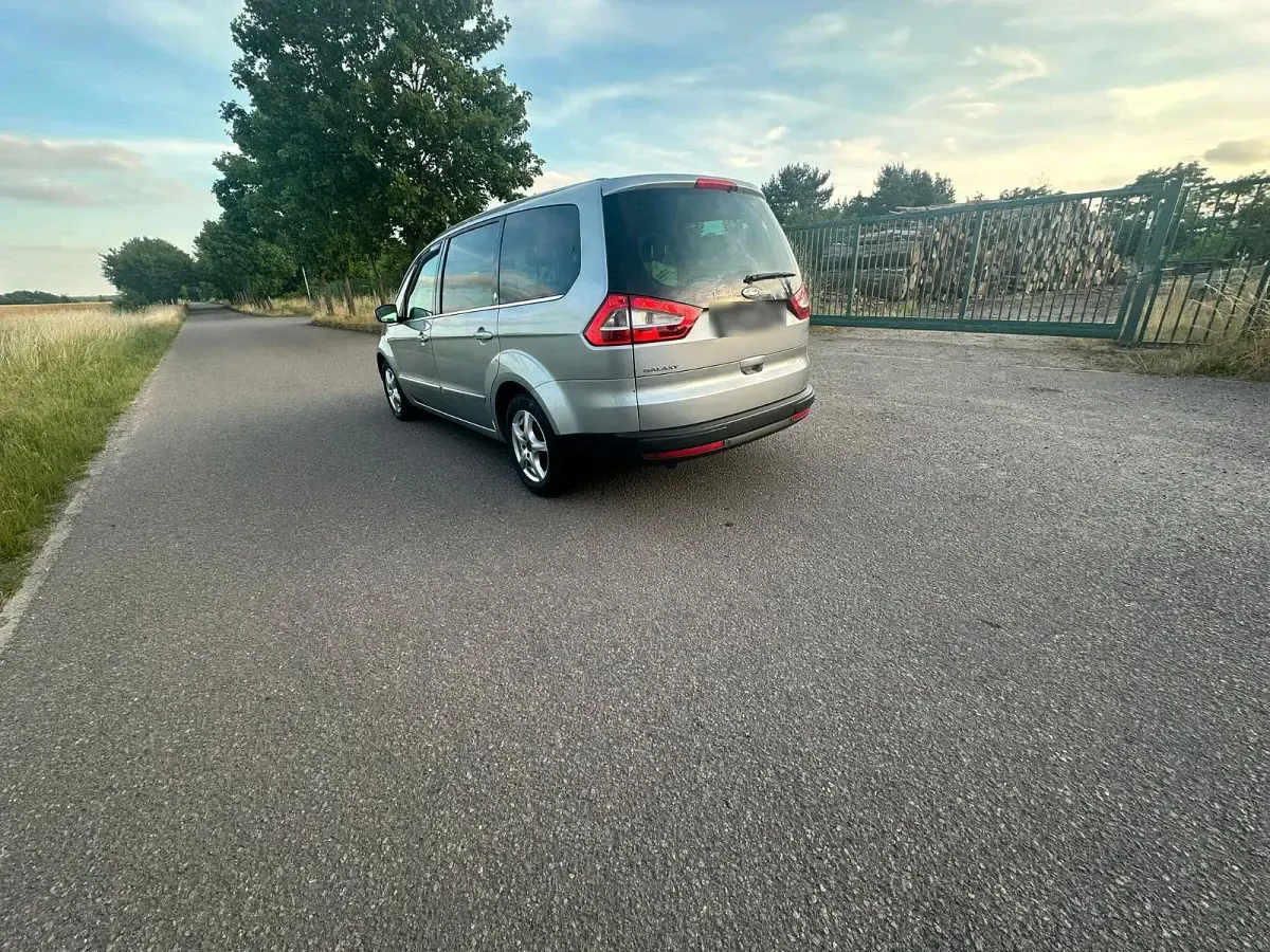 Gebraucht Ford Galaxy Ghia 145 PS (106 kW) 2007 Silber Van / Kleinbus