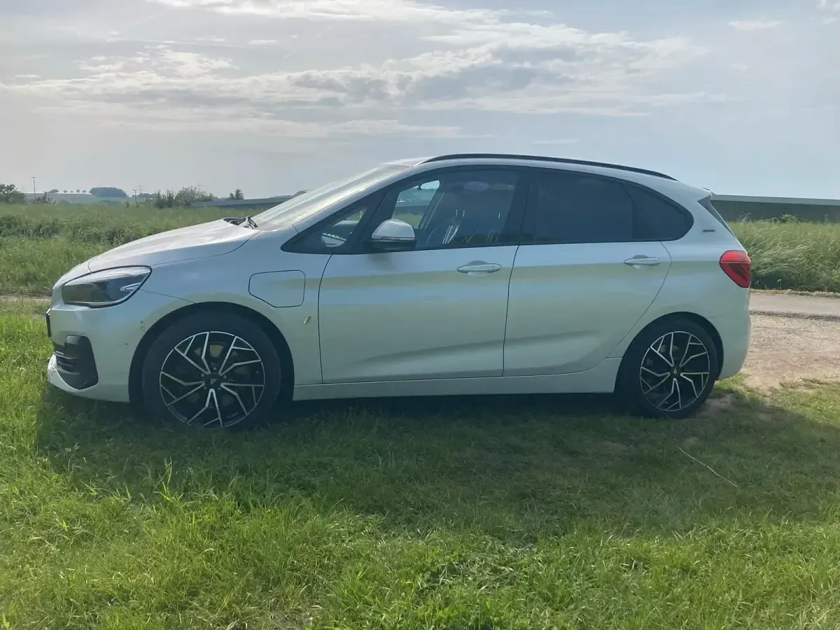 Gebraucht BMW 225 136 PS (100 kW) 2018 Weiß SUV