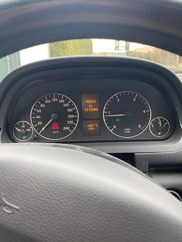 Gebraucht Mercedes A160 82 PS (60 kW) 2012 Schwarz Kombi