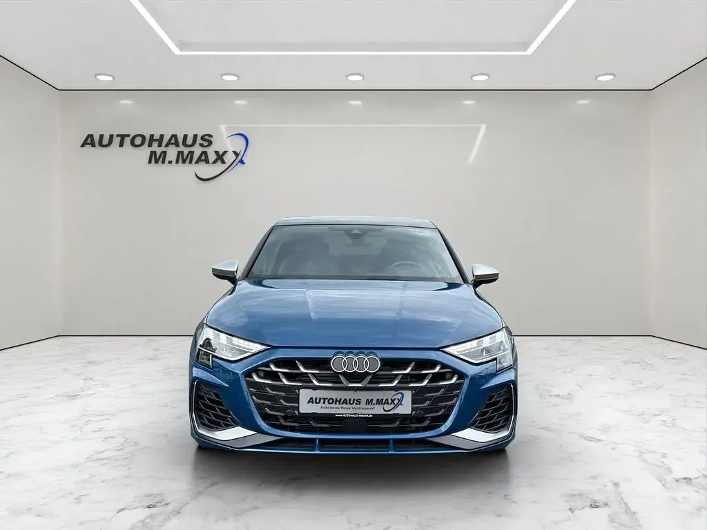 Gebraucht Audi S3 Sport 333 PS (244 kW) 2024 Blau Limousine