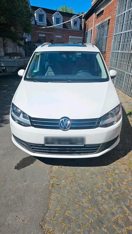 Weiß Gebraucht 2011 VW Sharan Van / Kleinbus | 8.500 € (Guter Preis) - Bild 1/4