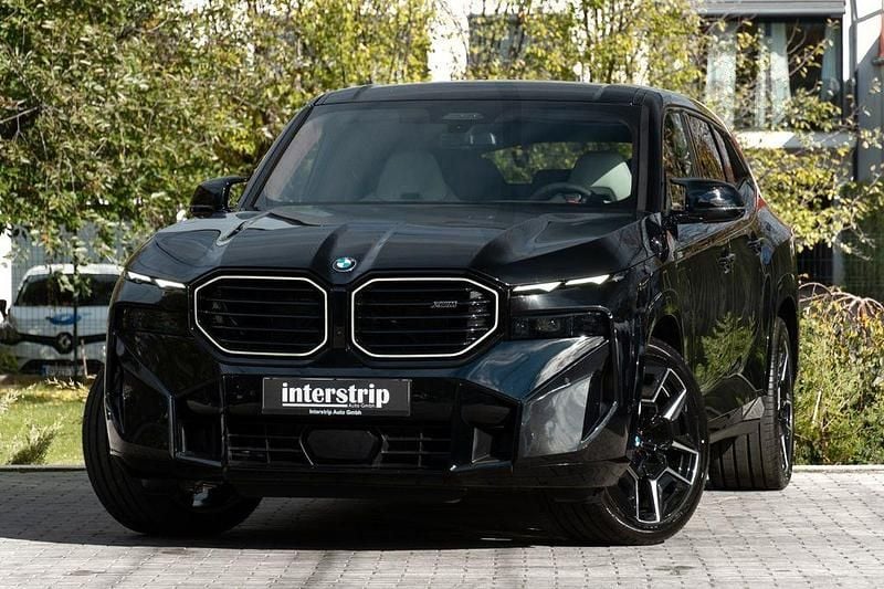Black sapphire metallic Gebraucht 2025 BMW XM Performance SUV | 117.990 € - Bild 1/4