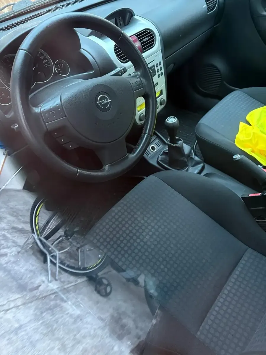 Brugt Opel Corsa 73 HK (53 kW) 2006 Blå Hatchback
