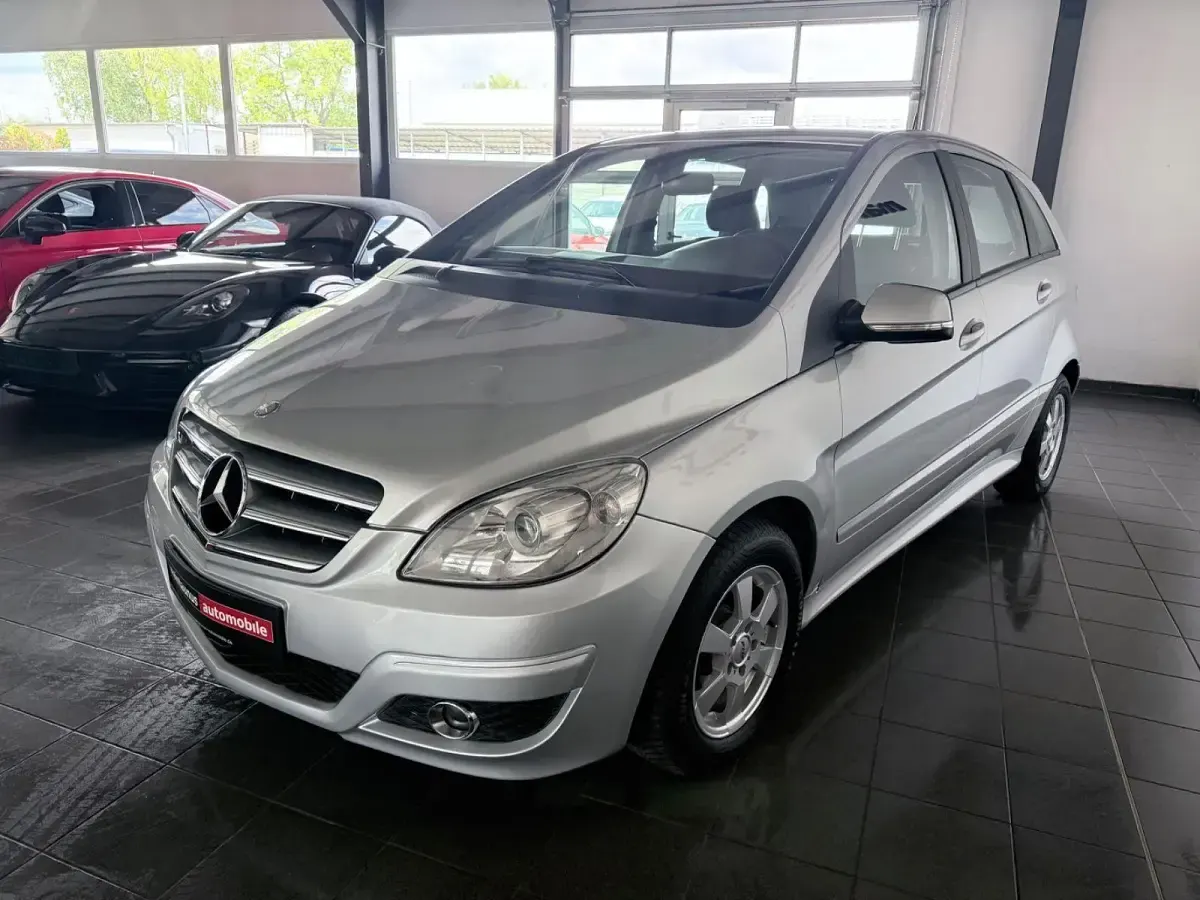 Gebraucht Mercedes B170 116 PS (85 kW) 2009 Silber Van / Kleinbus