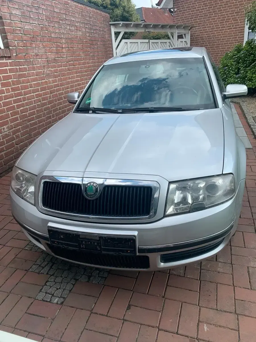 Gebraucht Skoda Superb 2002 Silber Limousine