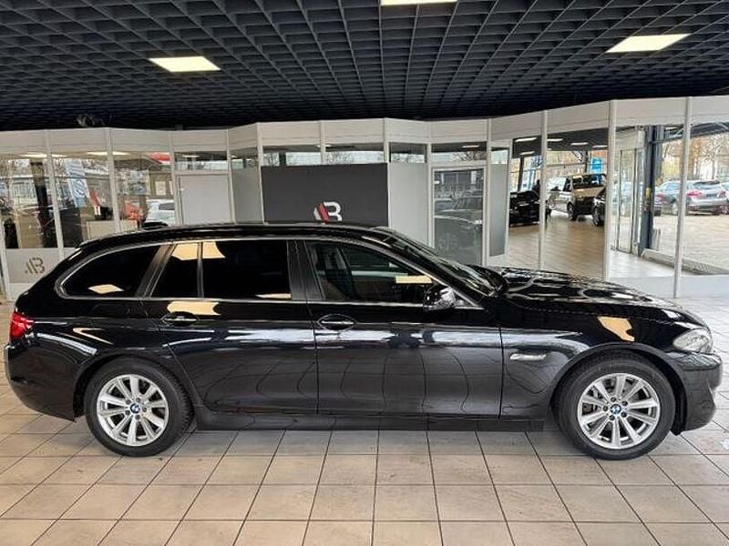 Gebraucht BMW 525 Comfort Edition 218 PS (160 kW) 2013 Schwarz Kombi