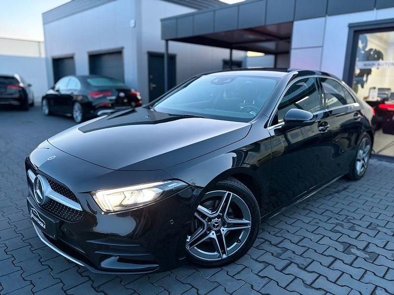 Gebraucht Mercedes A200 AMG 163 PS (119 kW) 2019 Schwarz Limousine