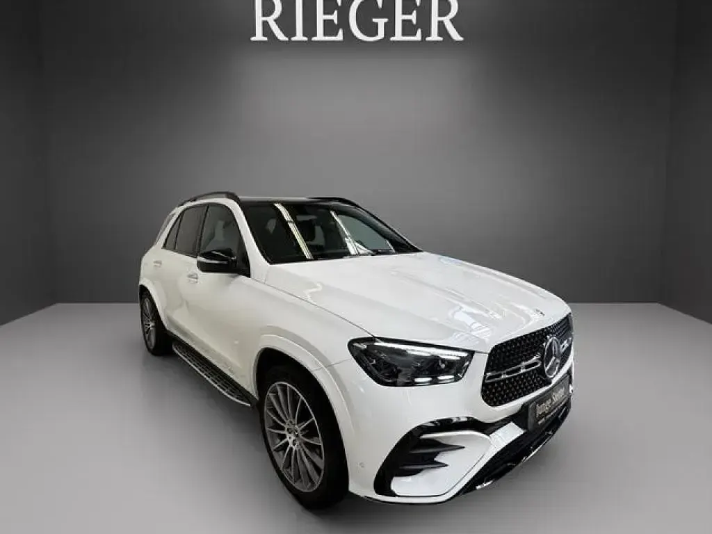 Gebraucht Mercedes GLE300 AMG 269 PS (197 kW) 2025 Weiß SUV