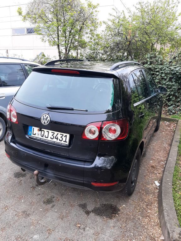 Schwarz Gebraucht 2013 VW Golf VII Life Limousine | 7.000 € (Superpreis) - Bild 1/4