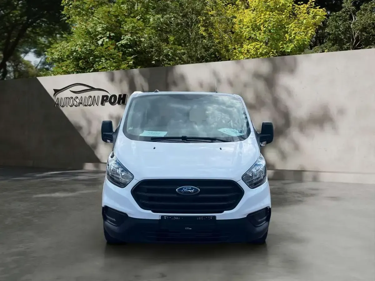 Gebraucht Ford Transit Custom 105 PS (77 kW) 2021 Frozen white Kombi