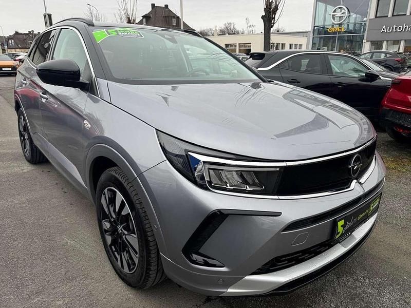 Gebraucht Opel Grandland X Elegance 181 PS (133 kW) 2023 Grau lack. SUV