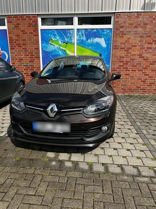 Braun Gebraucht 2015 Renault Mégane GrandTour Kombi | 5.999 € (Guter Preis) - Bild 1/4