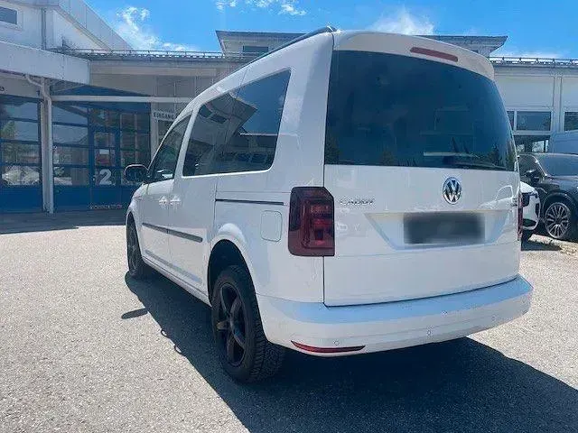 Gebraucht VW Caddy 122 PS (89 kW) 2016 Weiß Van / Kleinbus