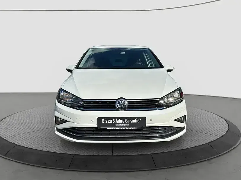 Gebraucht VW Golf VII United 150 PS (110 kW) 2020 Weiss Van / Kleinbus
